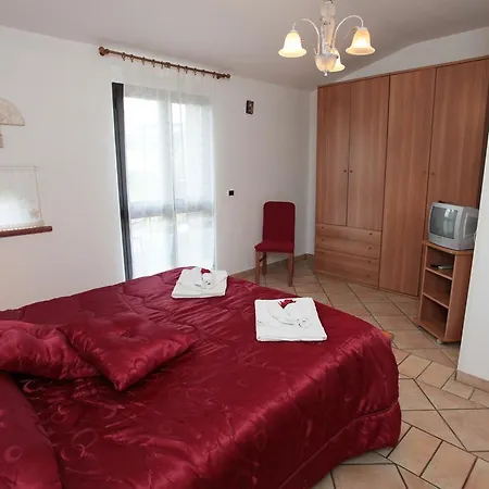 Il Borgo Apartment *